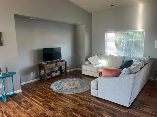 308 Live Oak Loop, Central Pt, OR 97502