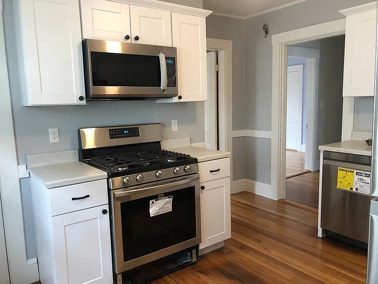18 Derby St #2 — Photo 6