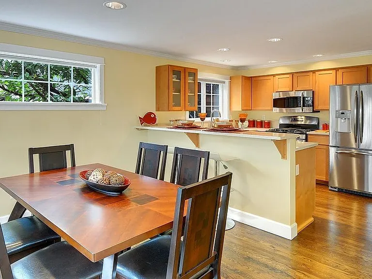2530 E Madison St #A — Photo 4