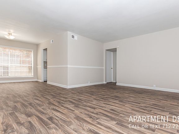 3rd image of 3907 Ecuador Dr #2700