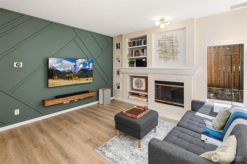 5th image of 4210 258th Avenue SE