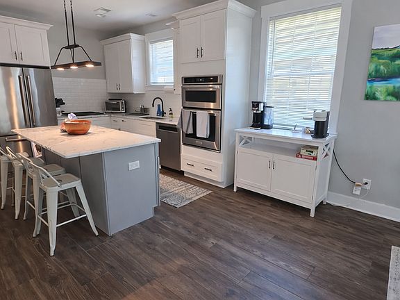 3rd image of 22-24 Maple St #22