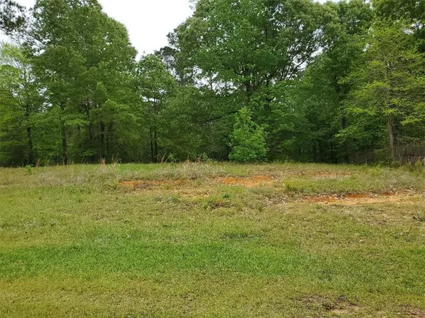 513 Richfield Pl, Pineville, LA 71360