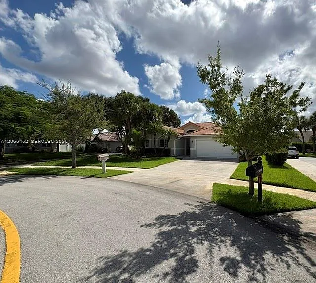 16850 Crestview Ln — Photo 48