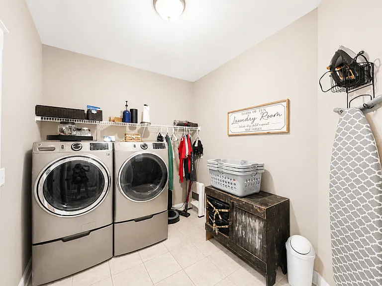 711 Torridon Ln — Photo 33