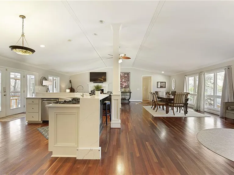 5259 Vernon Springs Trl — Photo 3