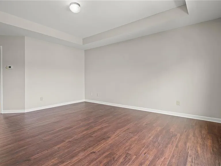 4940 Breezewood Cir — Photo 19