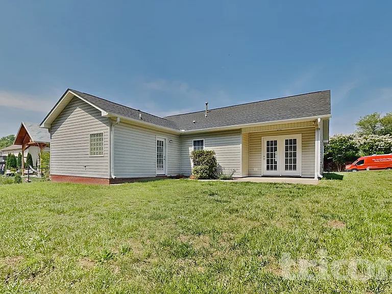 2112 Saponi Village Ct — Photo 16