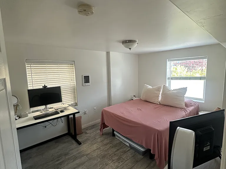 3046 Byron St #1 — Photo 15
