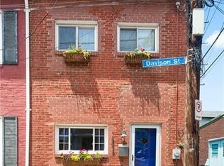 4413 Davison St, Pittsburgh, PA 15201