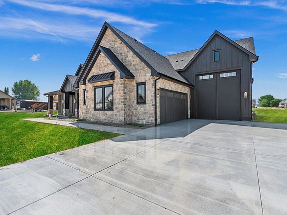 Oakmont Custom Homes - Previous Build