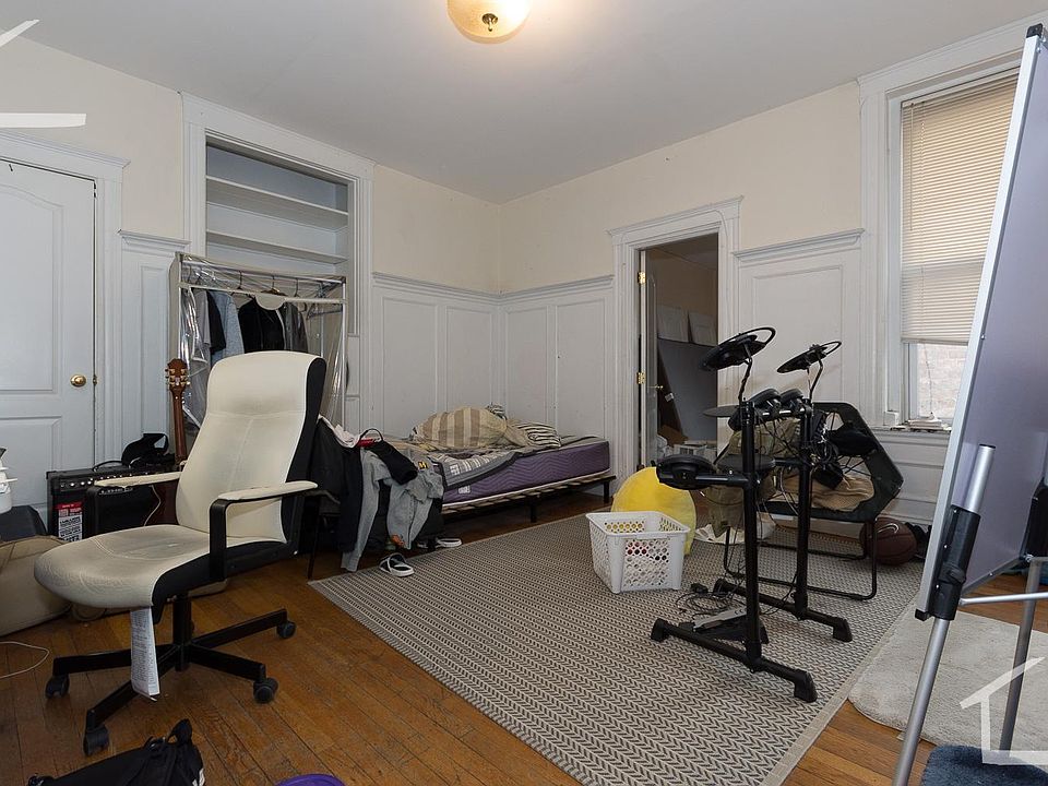 2nd image of 1134 Commonwealth Ave #3CA