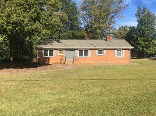 409 Stallings Rd, Matthews, NC 28104