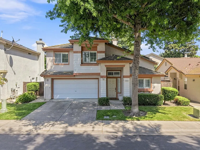 3668 Whispering Creek Cir — Photo 21