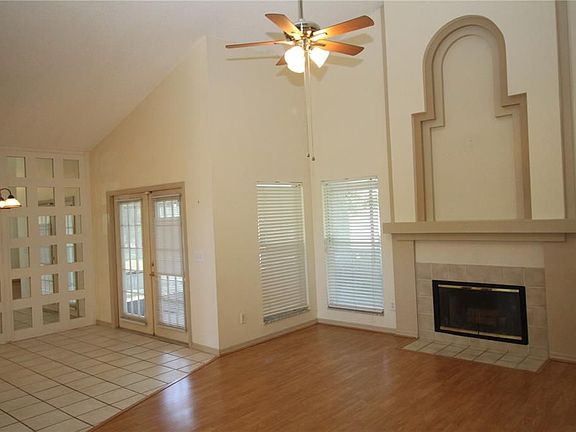 4th image of 569 Birgham Pl
