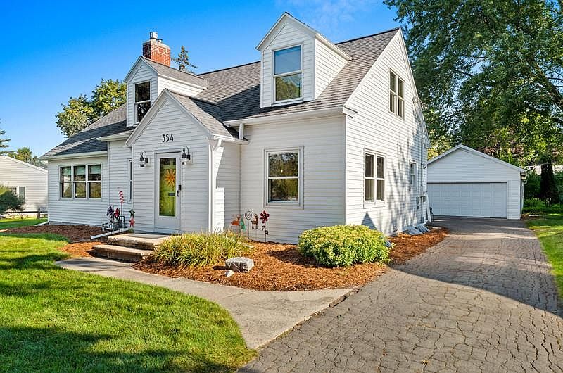 1st image of 354 Lazarre Ave