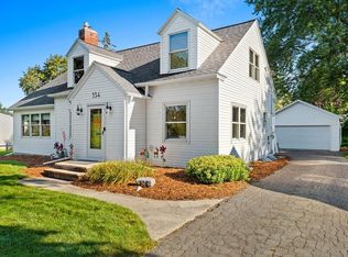 354 Lazarre Ave, Green Bay, WI 54301