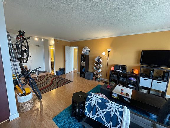 2nd image of 4515 Willard Ave APT 1407S