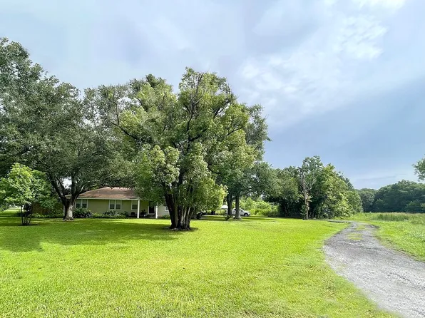 2567 65th St, Port Arthur, TX 77640