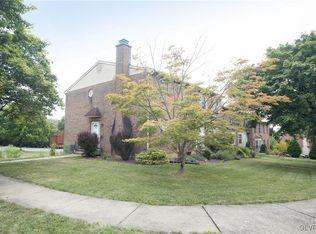 1902 Alberta Dr, Whitehall, PA 18052