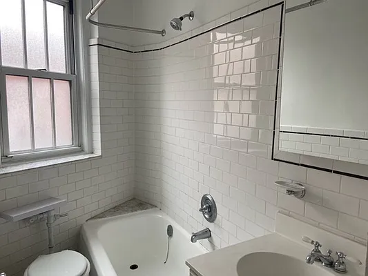 Rented by Cooper & Cooper Real Estate | media 11