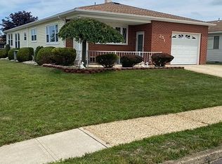 251 Bonaire Dr, Toms River, NJ 08757
