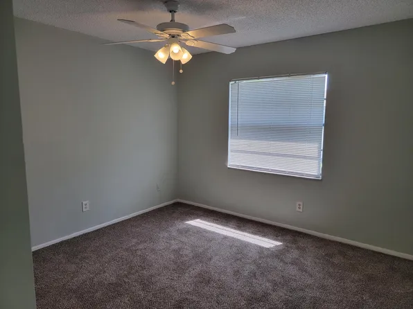 6010 Indrio Rd, Fort Pierce, FL 34951