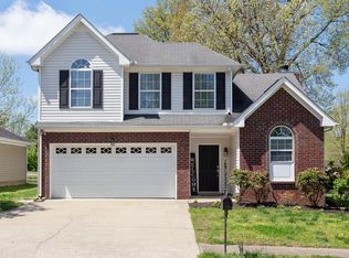 891 Picadilly Dr, White House, TN 37188