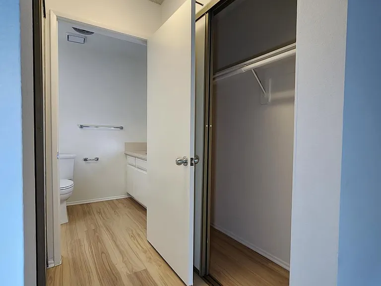 1410 Wellesley Ave #205 — Photo 15