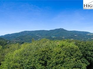 Raven Ridge Rd, Banner elk, NC 28604