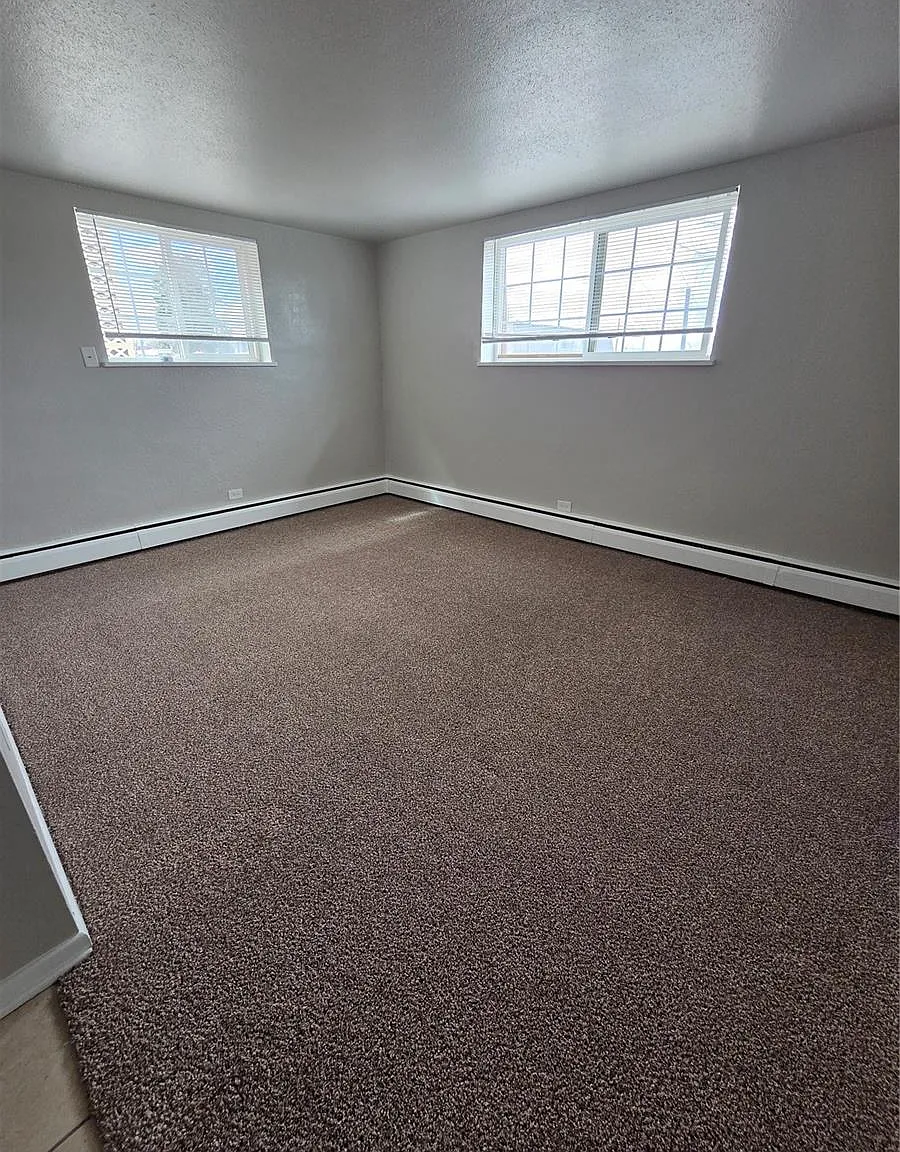 1 bed, 1.0 bath, 700 sqft, $1,300 — Photo 2