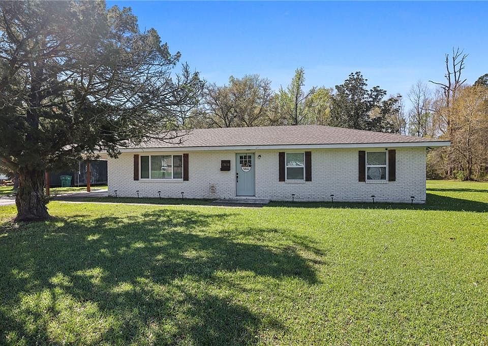 1st image of 13038 Shannon Ln