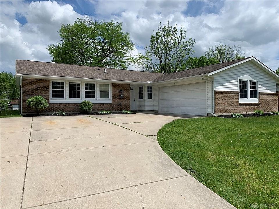 1st image of 6882 Locustview Dr