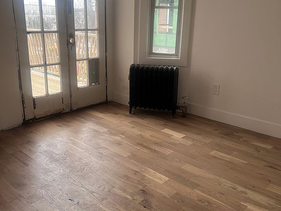 5th image of 301 Warburton Ave Floor 1