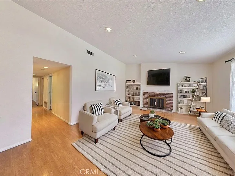 12036 Camino Valencia — Photo 6