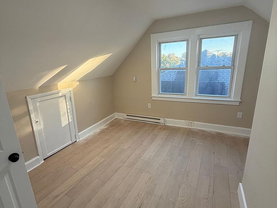 2nd image of 105 N 10th St #3A