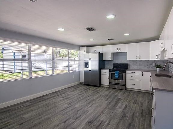 5th image of 4713 W Lawn Ave