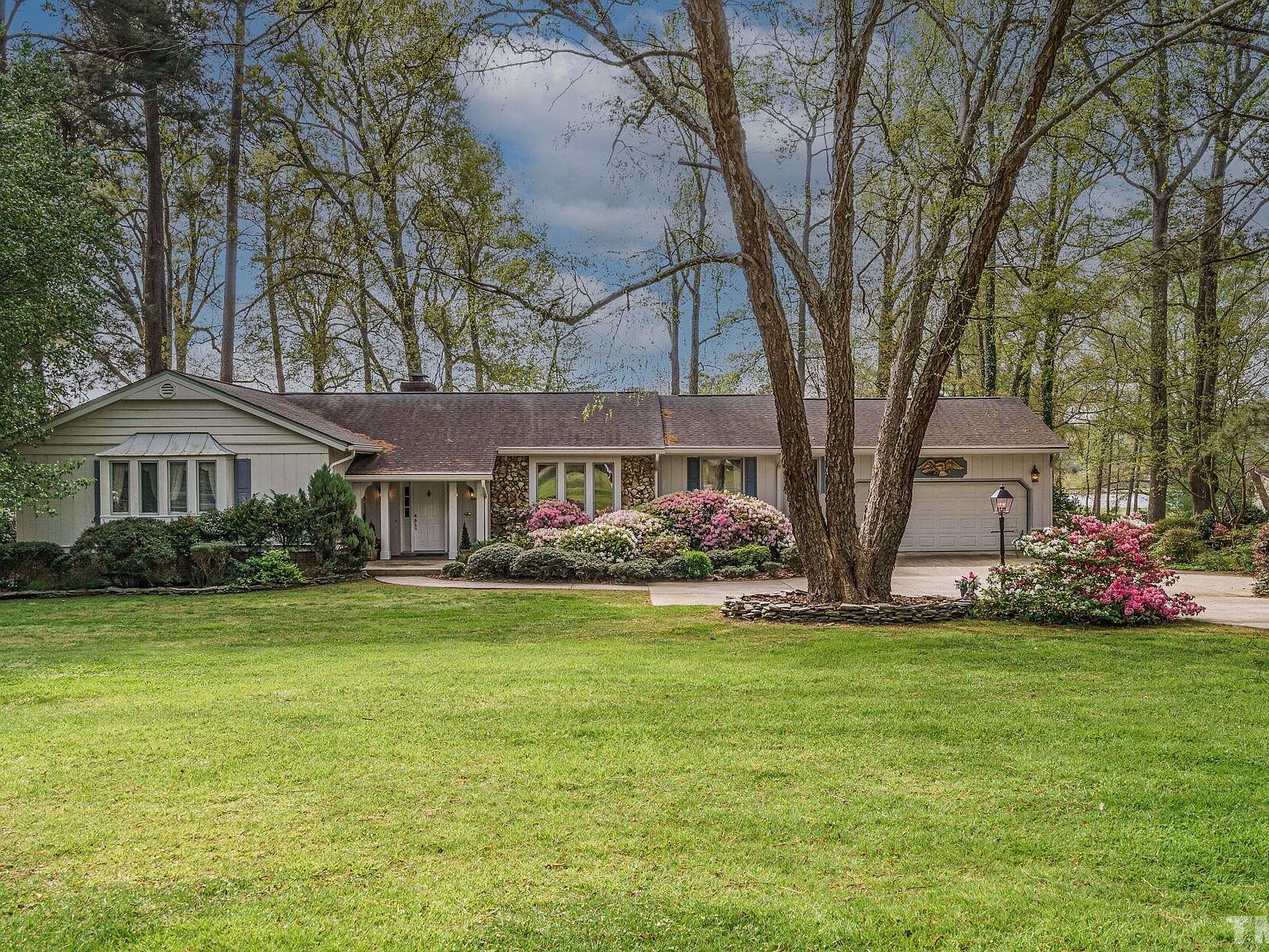 240 Lakeview Dr, Sanford, NC 27332 Zillow