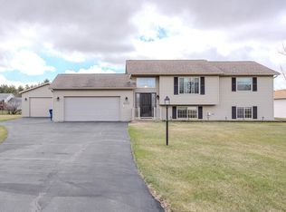 2273 Crystal View Dr, Kronenwetter, WI 54455