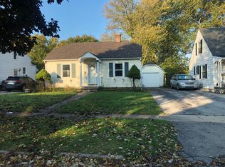 223 Wood St, Crown Point, IN 46307