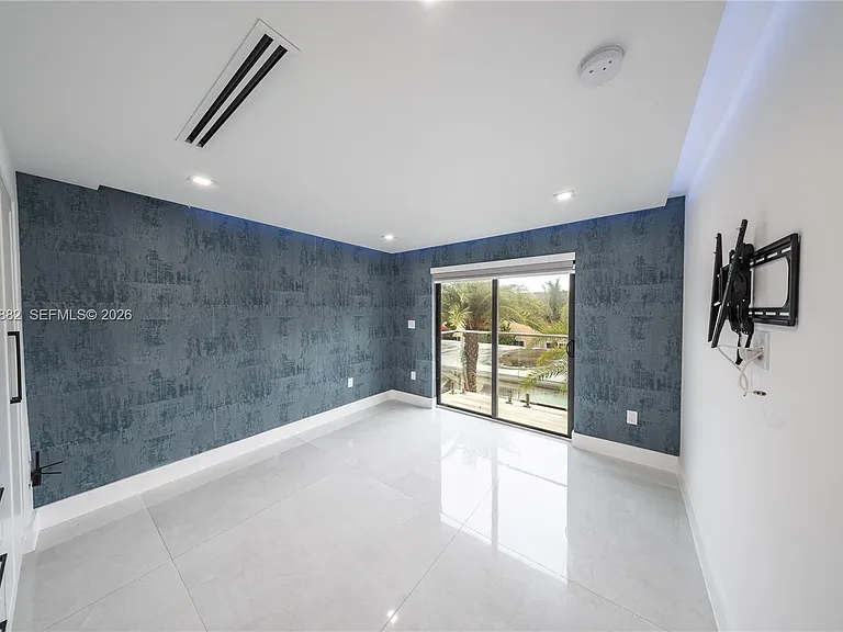 5601 N Ocean Dr — Photo 37