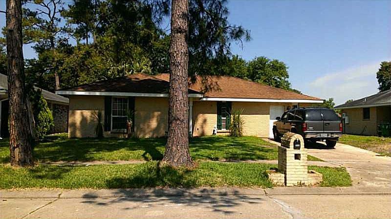 1st image of 349 River Oaks Dr