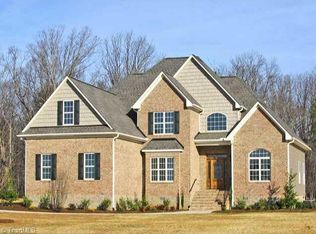 2693 Brooke Mdws, Browns Summit, NC 27214