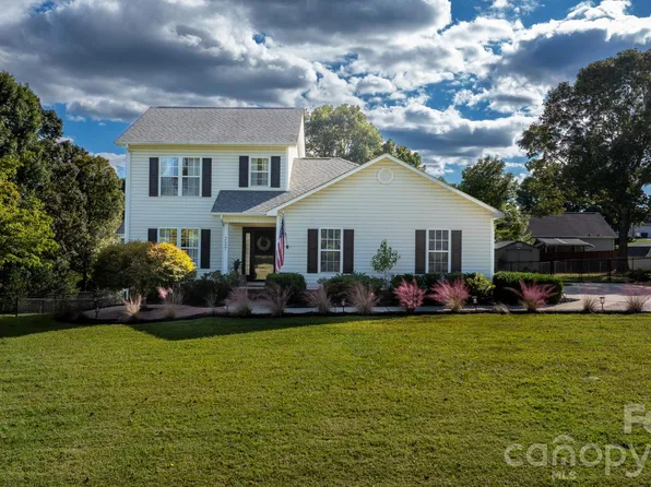 237 Scotts Creek Rd, Statesville, NC 28625