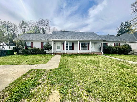 2nd image of 935 Tom Sadler Rd #A