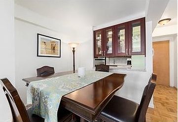 5th image of 401 E 65th St #15FE
