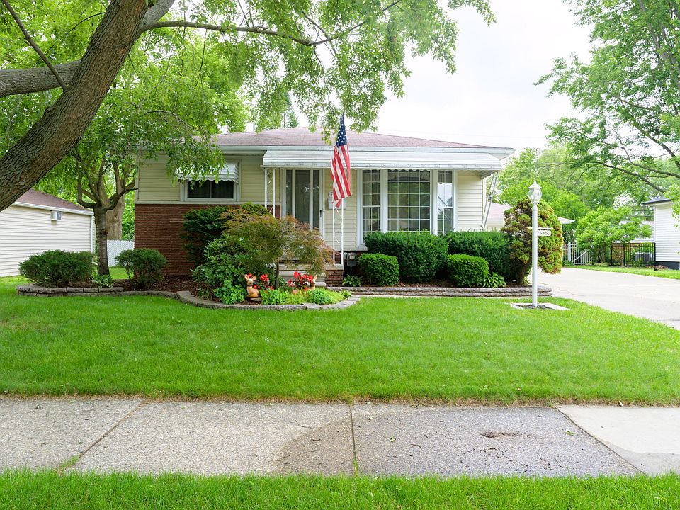 1st image of 26352 Osmun Ave
