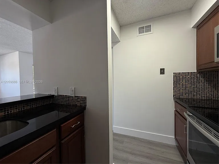 510 S Park Rd #2310 — Photo 17