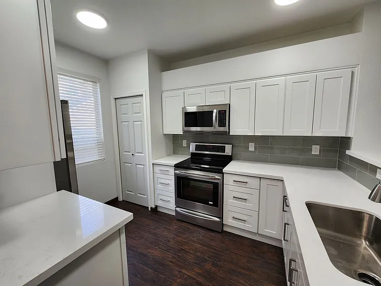 17827 80th Ave NE #B102 — Photo 8