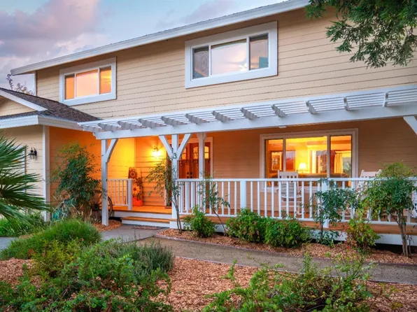 13 Saint Augustine Court, Petaluma, CA 94954